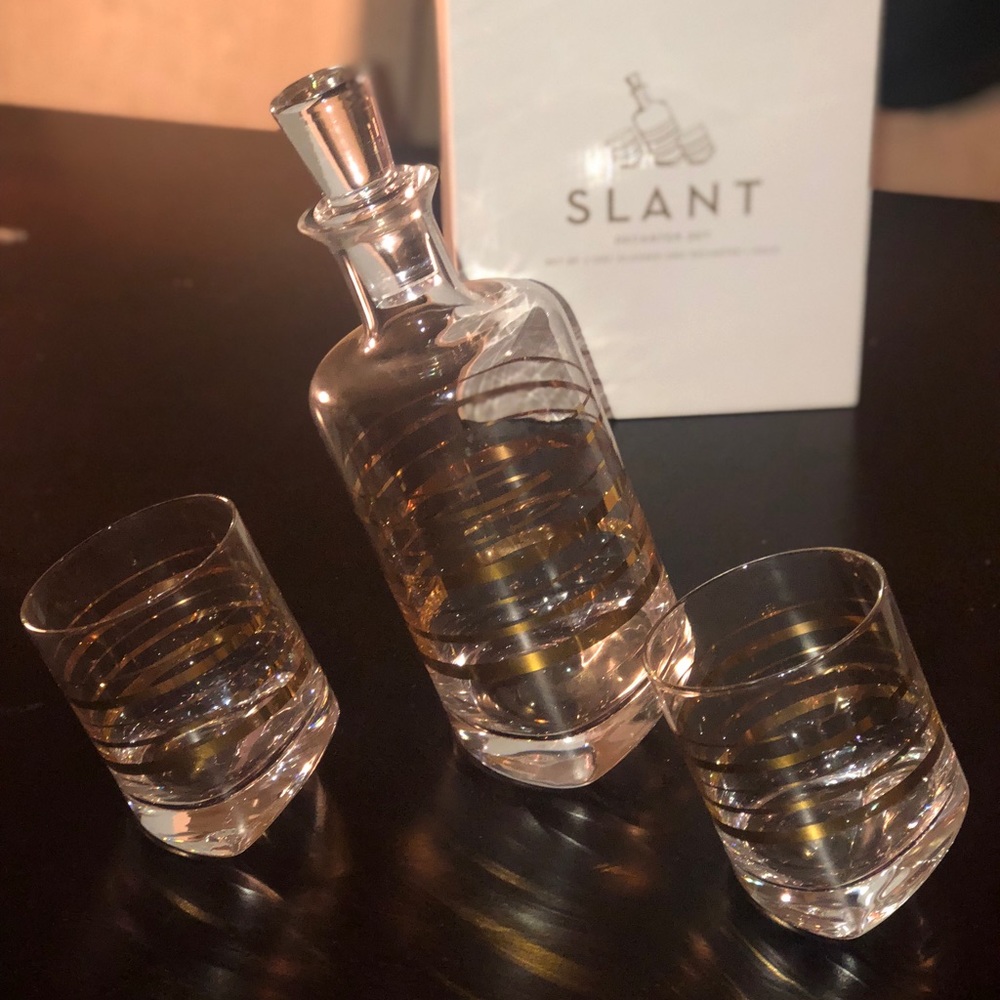 Slant Decanter Set